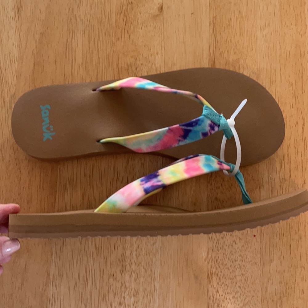 ⭐️SALE⭐️ SANUK "Ashland Tie Dye" Flip Flops - Picture 7 of 8